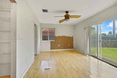 1714 NW 204th St, Miami Gardens, FL 33056 - Photo 9