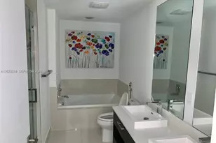 55 SW 9th St, Miami, FL 33130 - Photo 5