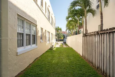 4342 Sheridan Ave #5, Miami Beach, FL 33140 - Photo 31