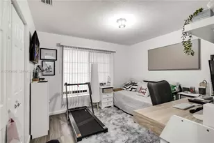 9291 E Elm Ln, Miramar, FL 33025 - Photo 19