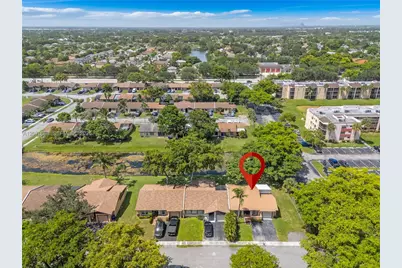 9291 E Elm Ln, Miramar, FL 33025 - Photo 13
