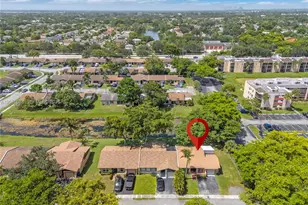 9291 E Elm Ln, Miramar, FL 33025 - Photo 13