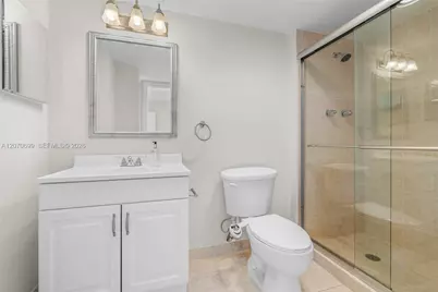3401 N Country Club Dr #519, Aventura, FL 33180 - Photo 23