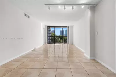 3401 N Country Club Dr #519, Aventura, FL 33180 - Photo 3