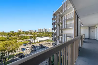 3401 N Country Club Dr #519, Aventura, FL 33180 - Photo 25