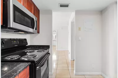 3401 N Country Club Dr #519, Aventura, FL 33180 - Photo 15