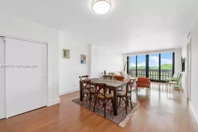 90 Edgewater Dr #917, Coral Gables, FL 33133 - Photo 7