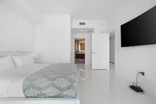 851 NE 1st Ave, Miami, FL 33132 - Photo 11