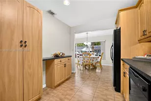 1055 NW 83rd Ave, Plantation, FL 33322 - Photo 13