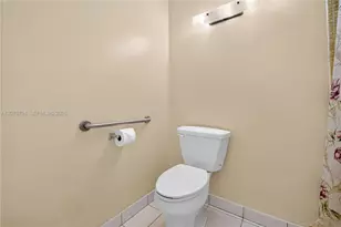 1055 NW 83rd Ave, Plantation, FL 33322 - Photo 25