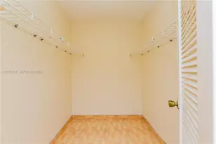 1055 NW 83rd Ave, Plantation, FL 33322 - Photo 11