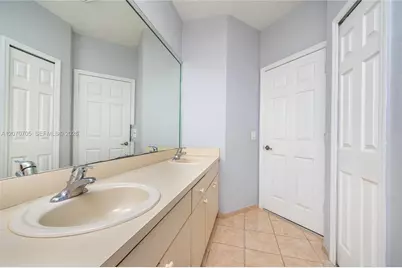 13861 SW 273rd Ter, Homestead, FL 33032 - Photo 9