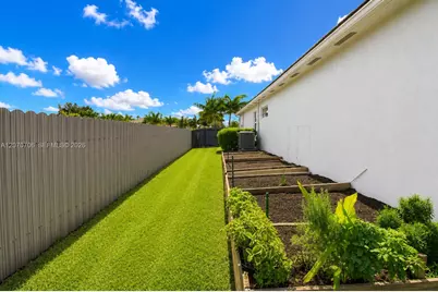 29345 SW 178th Ct, Homestead, FL 33030 - Photo 13