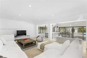 2388 Prairie Ave, Miami Beach, FL 33140 - Photo 9