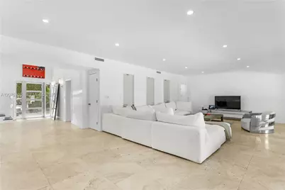 2388 Prairie Ave, Miami Beach, FL 33140 - Photo 7