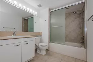 2080 S Ocean Dr, Hallandale Beach, FL 33009 - Photo 27