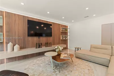 221 NE 44th St, Miami, FL 33137 - Photo 19