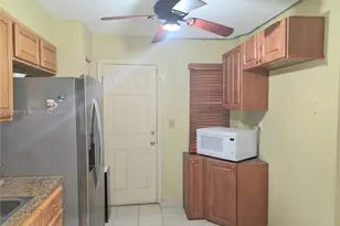 1401 NE Miami Gardens Dr, Miami, FL 33179 - Photo 5