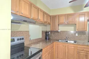 1401 NE Miami Gardens Dr, Miami, FL 33179 - Photo 7