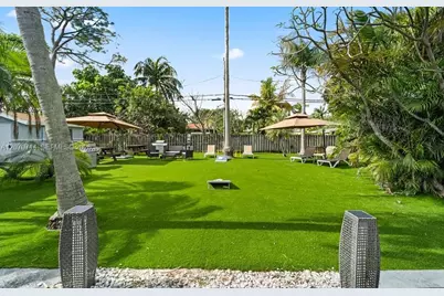 1133 NE 17th Ave #7, Fort Lauderdale, FL 33304 - Photo 11