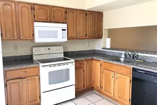 14902 SW 82nd Ln, Miami, FL 33193 - Photo 5
