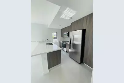 209 NW 13th Pl, Florida City, FL 33034 - Photo 5