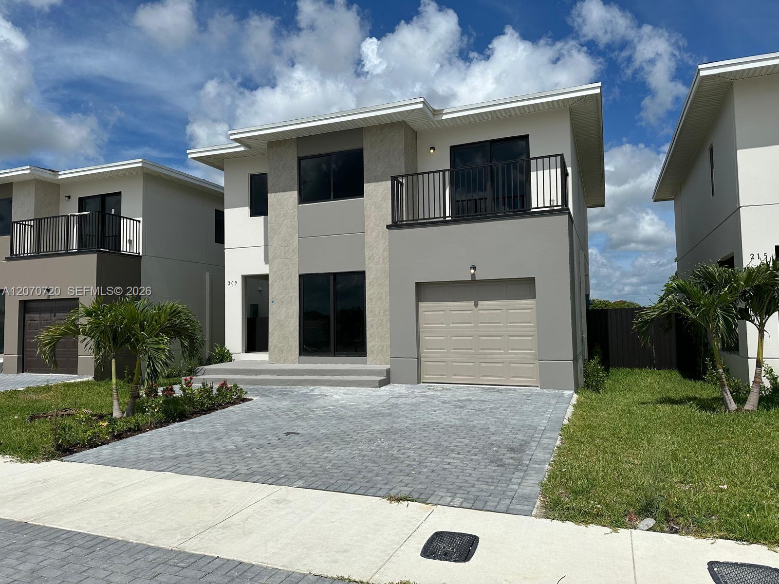209 NW 13th Pl - 209 NW 13th Pl, Florida City, FL 33034 Luxury Property | Jose Angel Pina