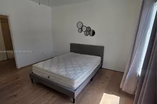 820 Euclid Ave, Miami Beach, FL 33139 - Photo 5