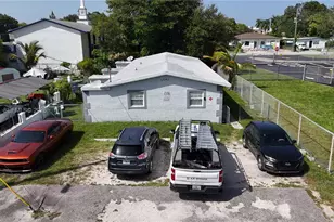 1041 NW 7th Ct, Hallandale Beach, FL 33009 - Photo 23