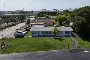1041 NW 7th Ct, Hallandale Beach, FL 33009 - Photo 25