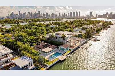 205 N Hibiscus Dr, Miami Beach, FL 33139 - Photo 3
