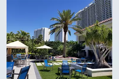 1000 W Island Blvd #1710, Aventura, FL 33160 - Photo 29