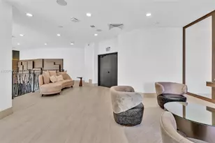 1000 W Island Blvd, Aventura, FL 33160 - Photo 57