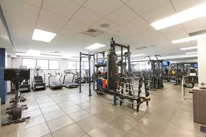 1000 W Island Blvd #1710, Aventura, FL 33160 - Photo 13