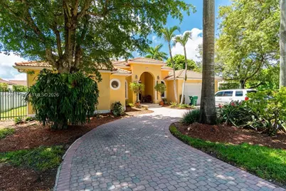 2610 SW 112th Ct, Miami, FL 33165 - Photo 3