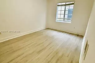 1000 Meridian Ave, Miami Beach, FL 33139 - Photo 1