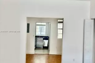 1000 Meridian Ave, Miami Beach, FL 33139 - Photo 3
