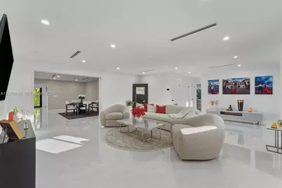 2825 SW 79th Ct, Miami, FL 33155 - Photo 5