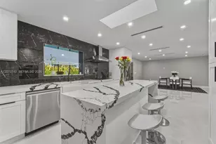 2825 SW 79th Ct, Miami, FL 33155 - Photo 11