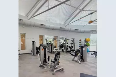 [Address not provided], Hallandale Beach, FL 33009 - Photo 37