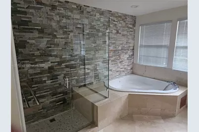 4501 NW 93rd Doral Ct, Doral, FL 33178 - Photo 21
