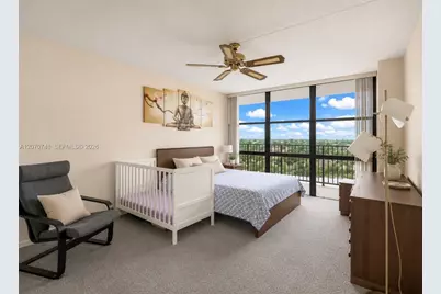 1000 Parkview Dr #715, Hallandale Beach, FL 33009 - Photo 11