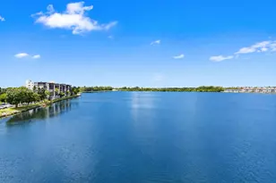 1301 NE Miami Gardens Dr, Miami, FL 33179 - Photo 33