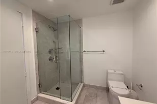 488 NE 18th St, Miami, FL 33132 - Photo 9