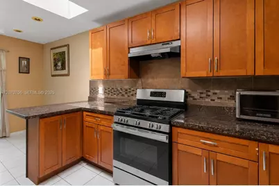 12021 SW 209th St, Miami, FL 33177 - Photo 7