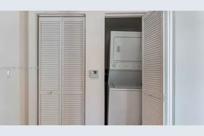 951 Brickell Ave #3801, Miami, FL 33131 - Photo 23