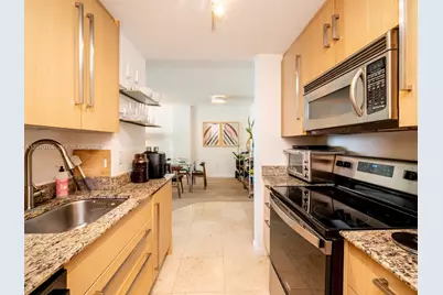 10275 Collins Ave #1132, Bal Harbour, FL 33154 - Photo 5