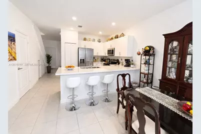 18324 SW 148th Rd, Miami, FL 33187 - Photo 5