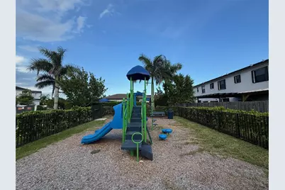 18324 SW 148th Rd, Miami, FL 33187 - Photo 15