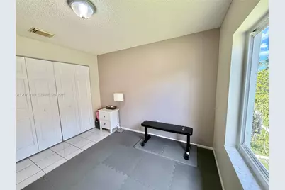 415 NW 165th Ave, Pembroke Pines, FL 33028 - Photo 35